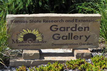 Stone sign to Garden Gallery