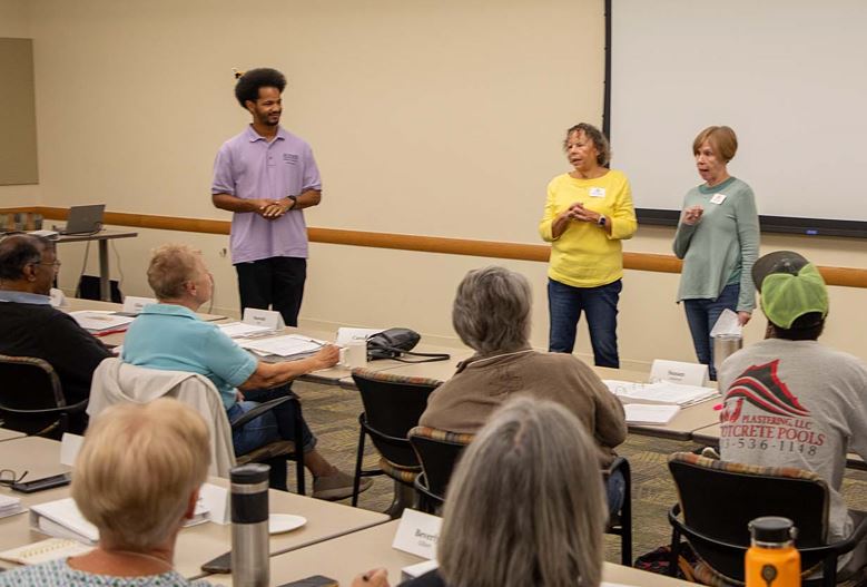 Markis Hill leading Extension Master Gardener training class
